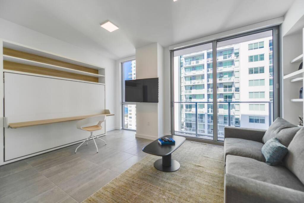 Wonderful Studio Apartment With Great Views And Pool Miami Eksteriør bilde